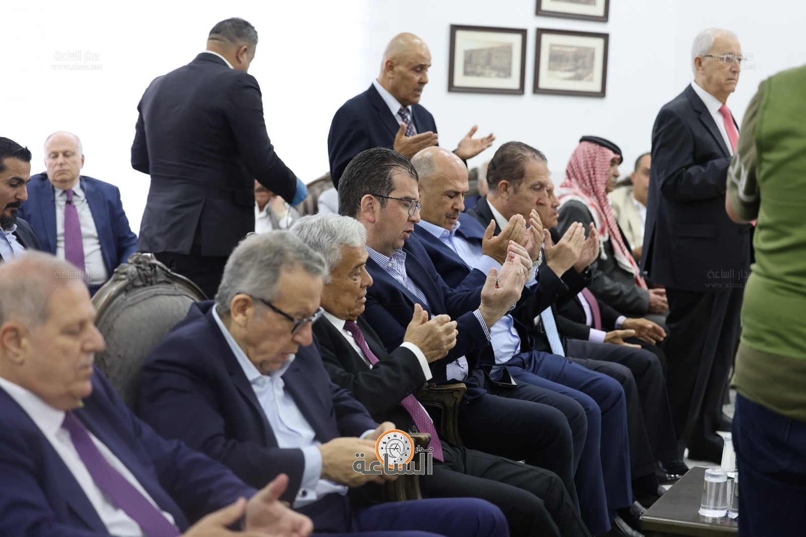 Madar Al-Saa Images 0.25673975579963126