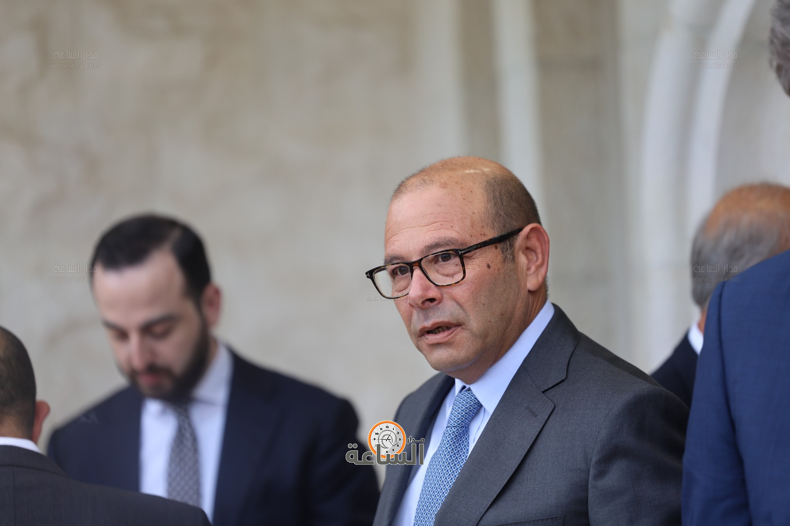 Madar Al-Saa Images 0.577513560910033