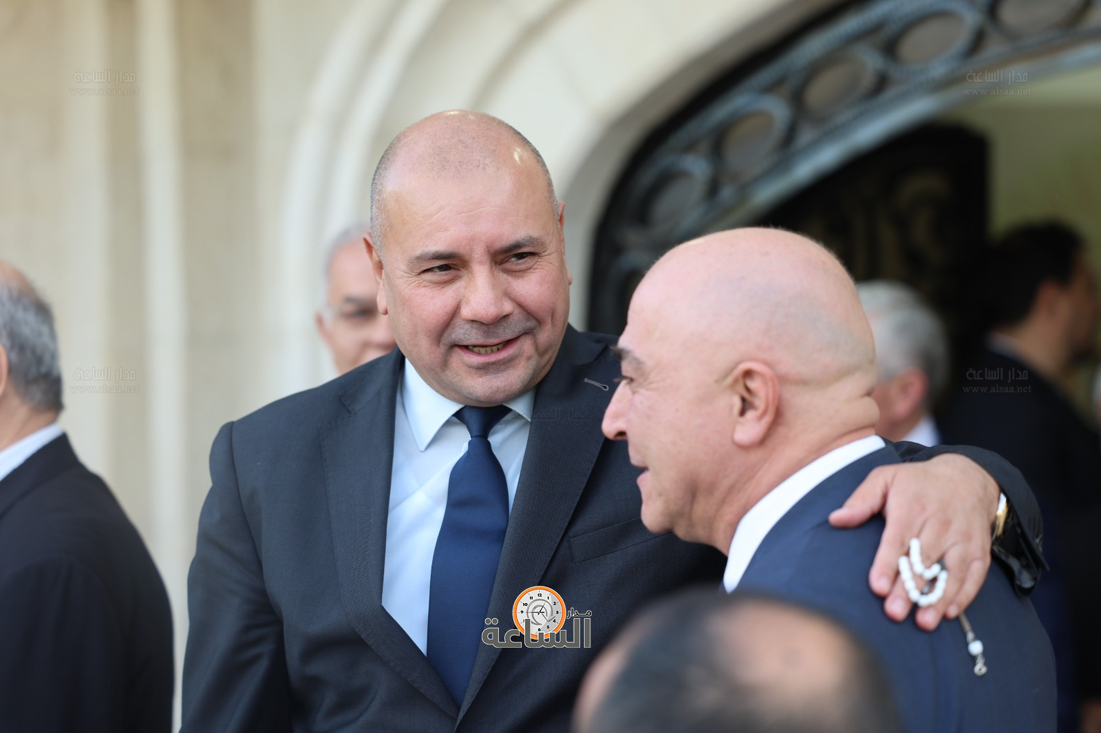 Madar Al-Saa Images 0.802813773496143