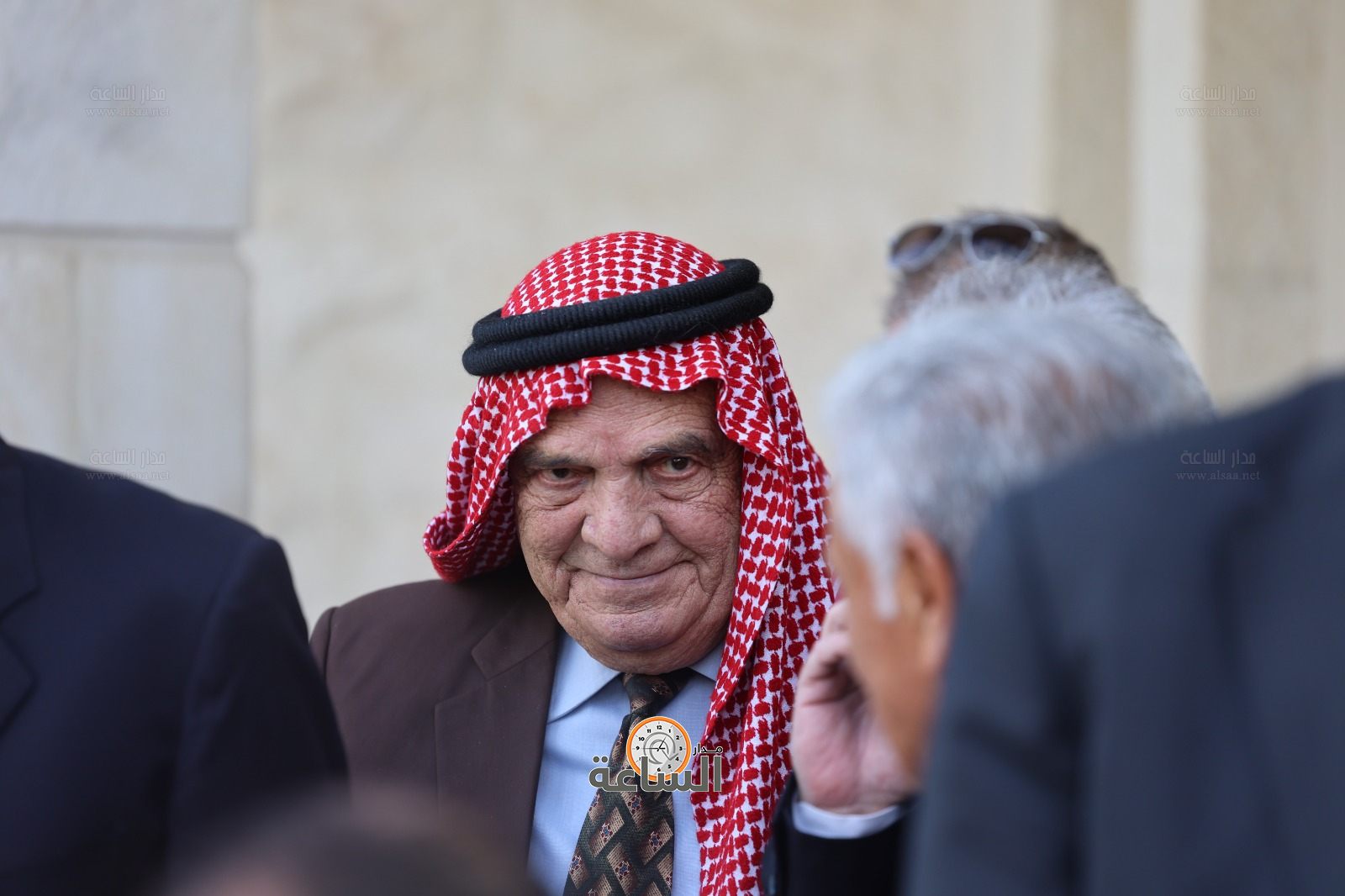 Madar Al-Saa Images 0.18394442007058243