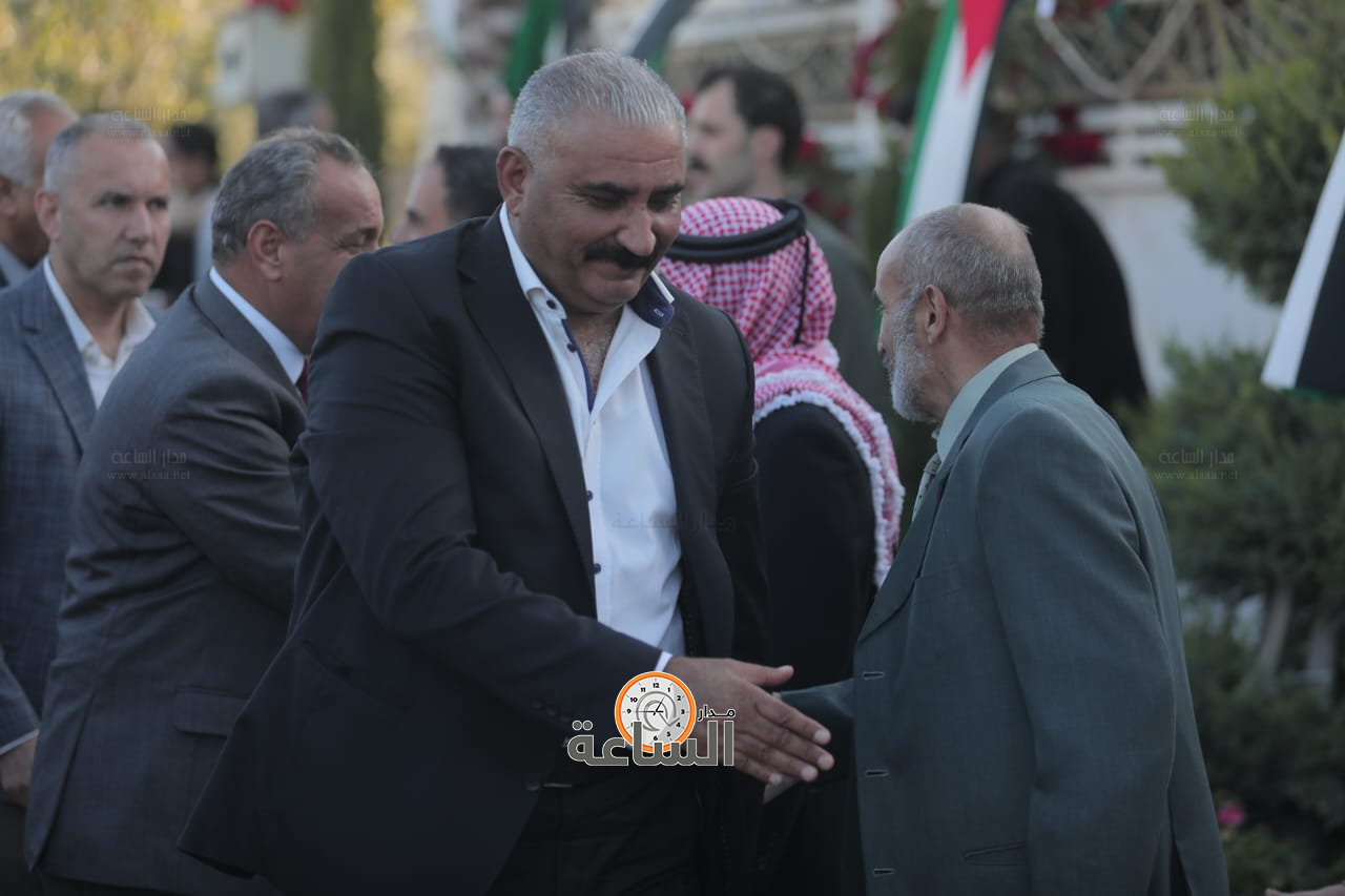 Madar Al-Saa Images 0.16751185475916897