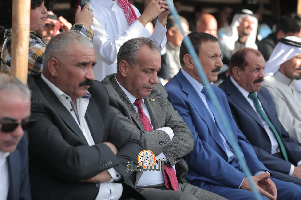 Madar Al-Saa Images 0.19539970618829205