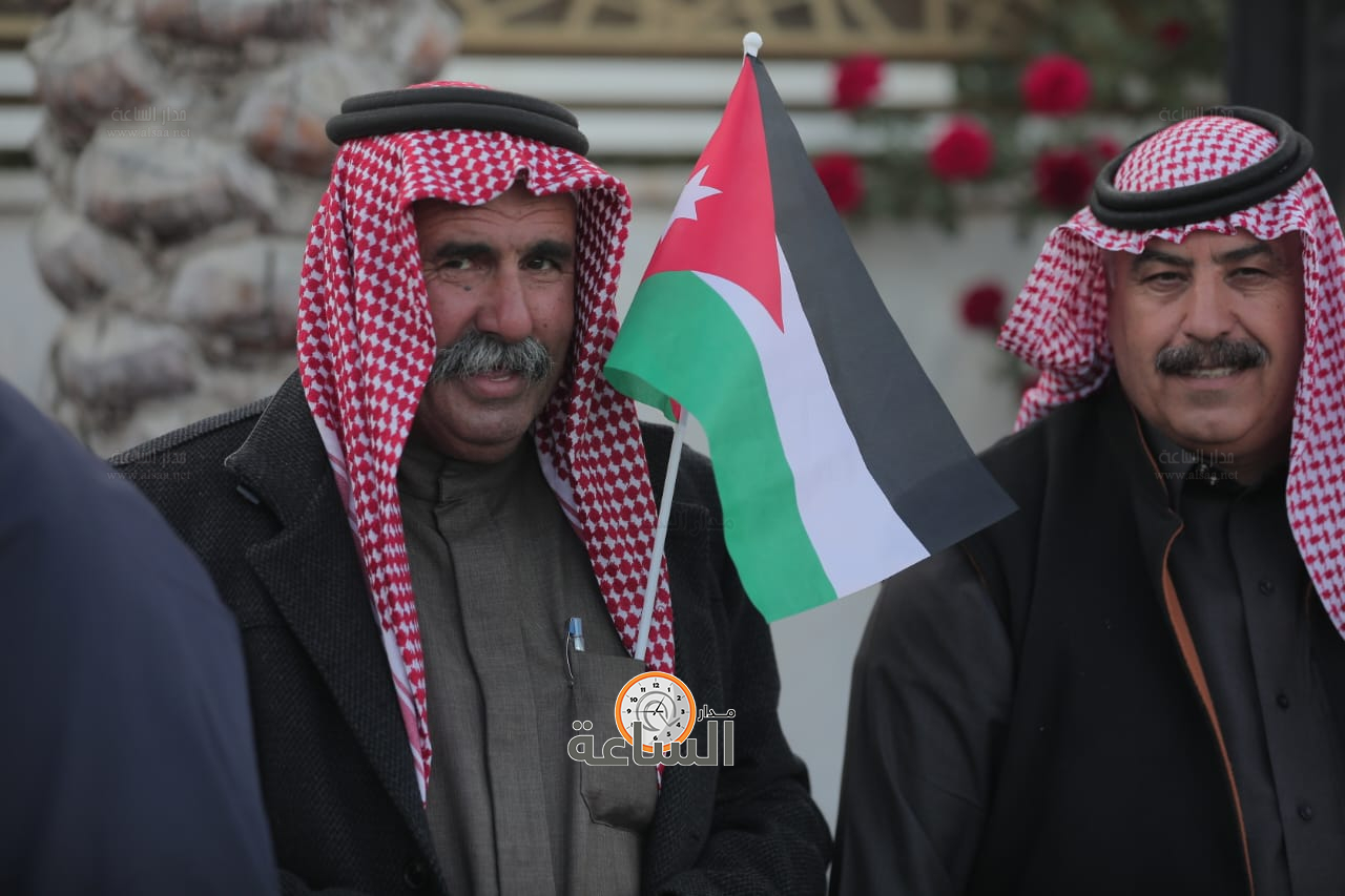 Madar Al-Saa Images 0.6894534484968183