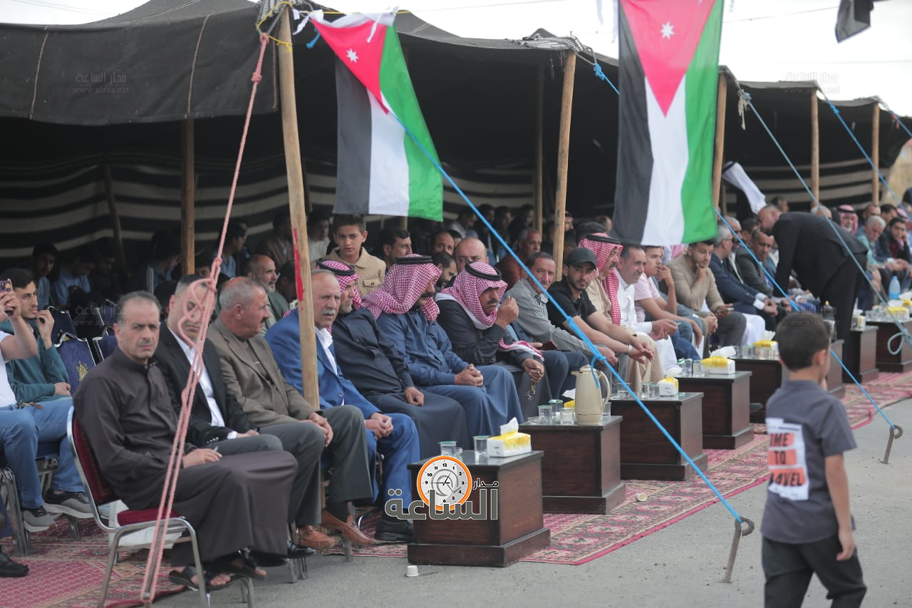 Madar Al-Saa Images 0.5425656436344769