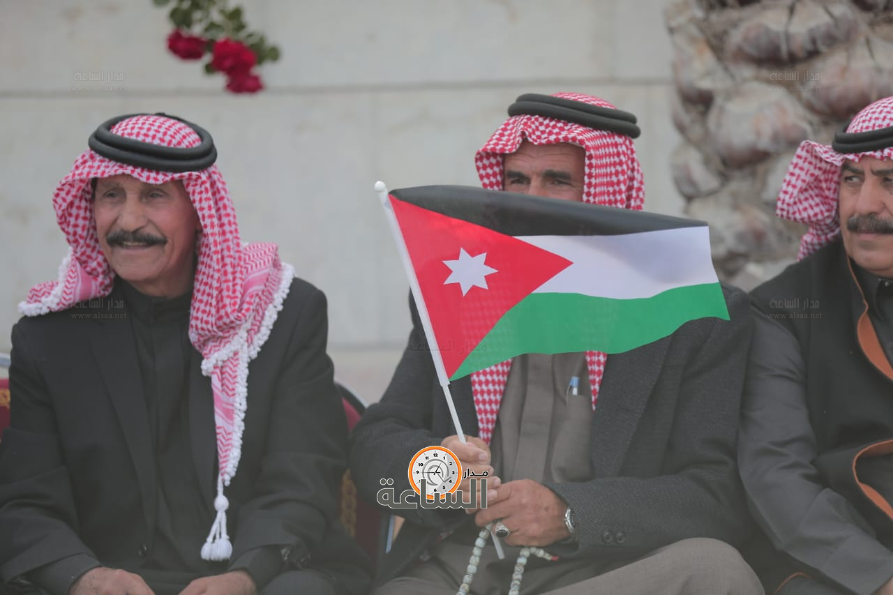 Madar Al-Saa Images 0.7837596898686428