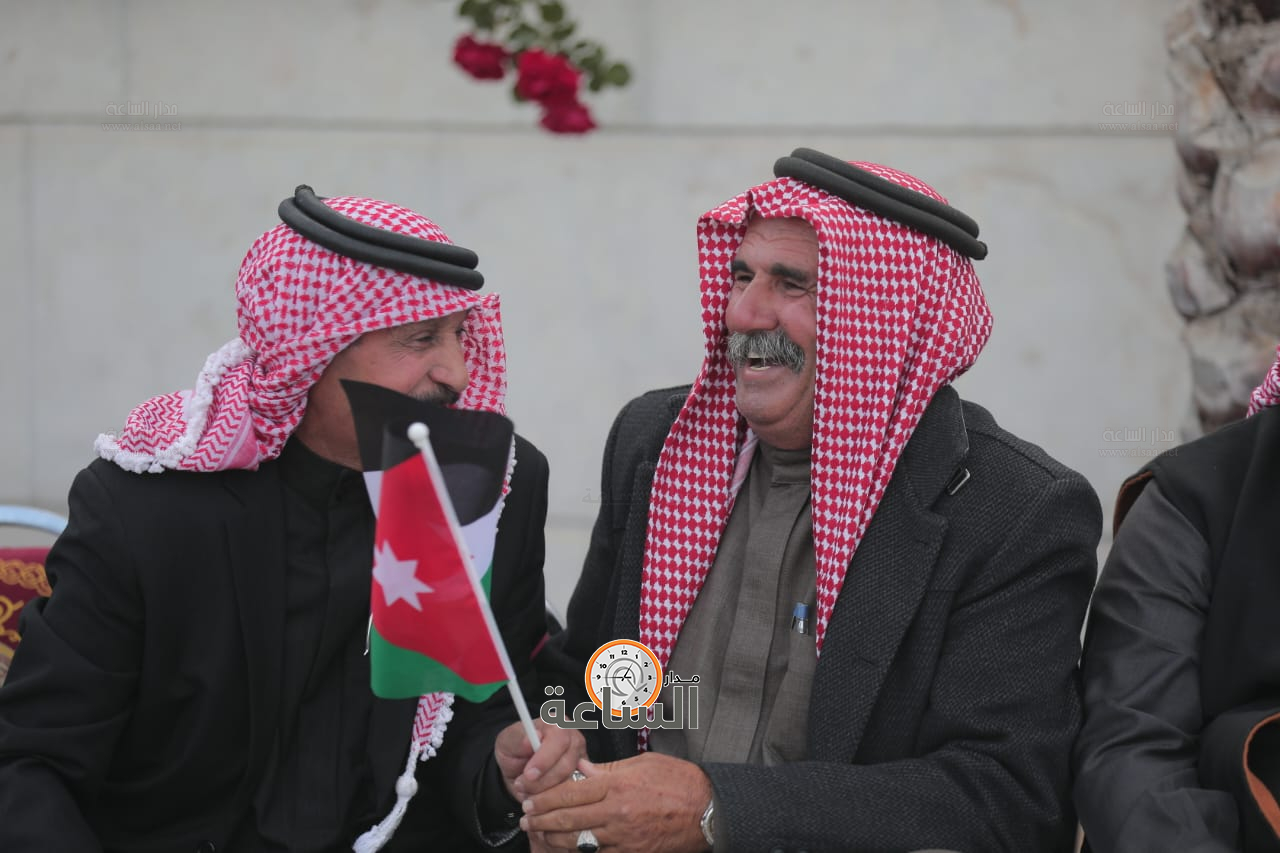 Madar Al-Saa Images 0.43788062684087115