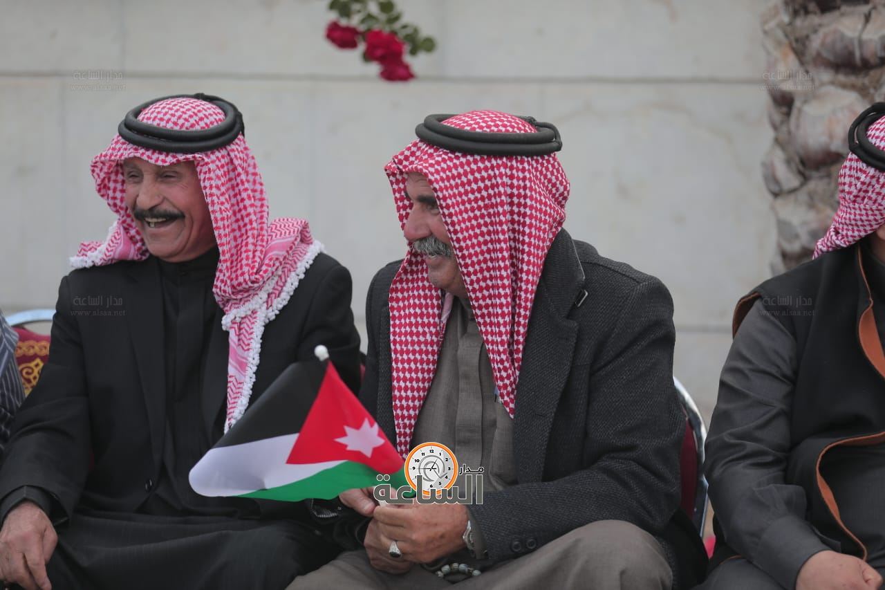 Madar Al-Saa Images 0.9381393437786015