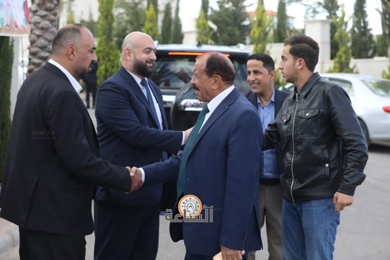 Madar Al-Saa Images 0.5233100672832656