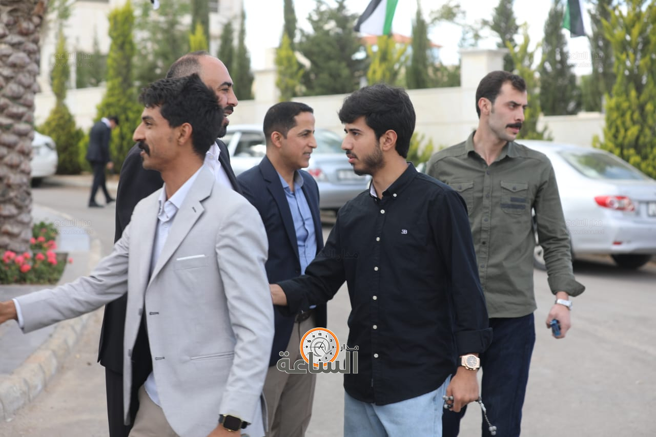 Madar Al-Saa Images 0.12046403386889692