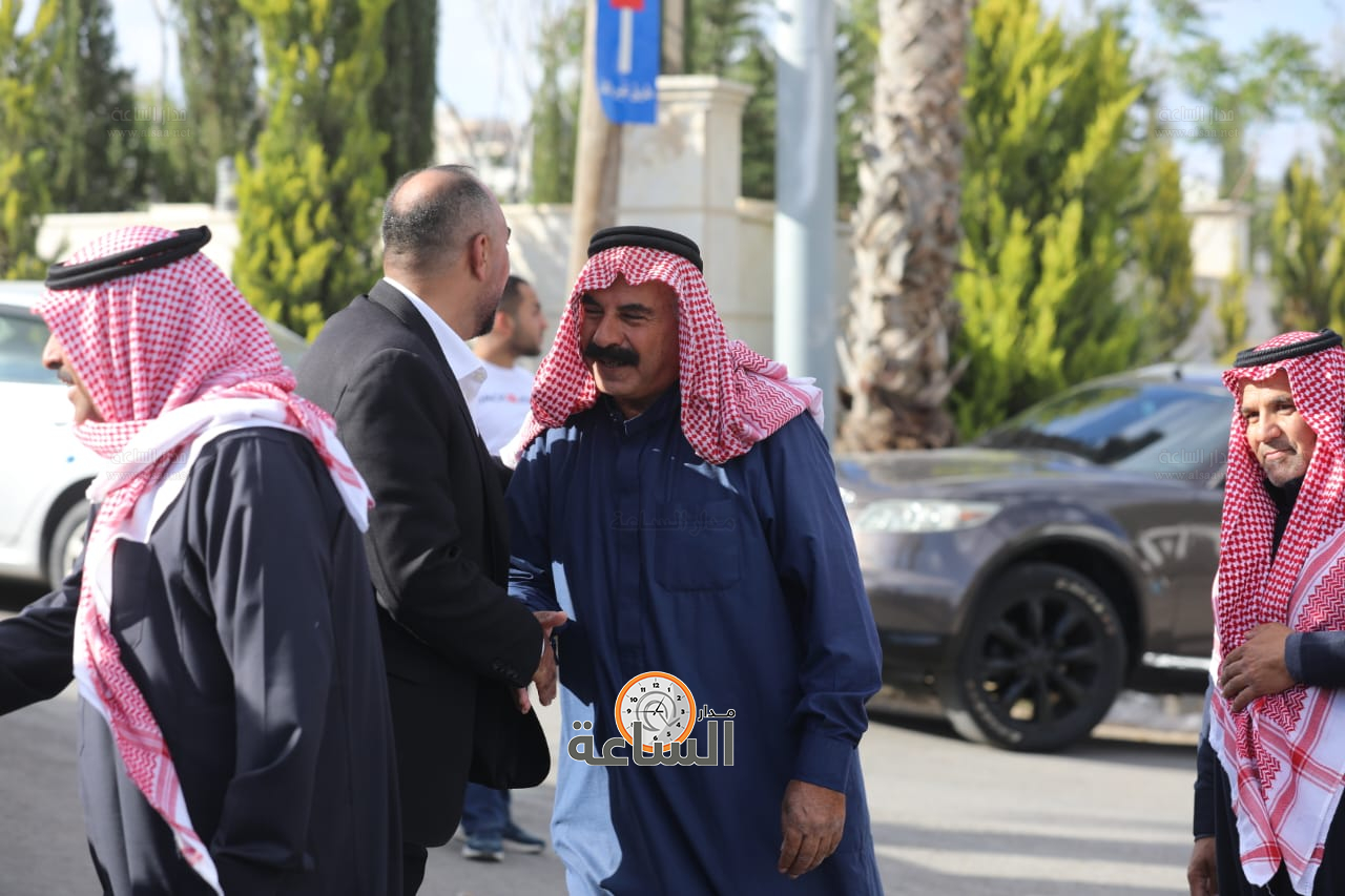 Madar Al-Saa Images 0.039855950908821325