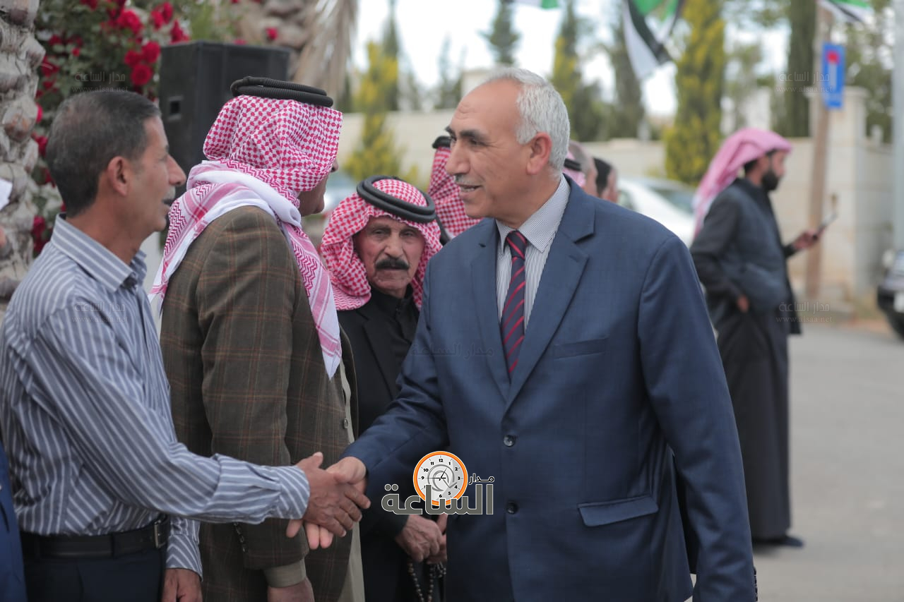 Madar Al-Saa Images 0.9824121414318182