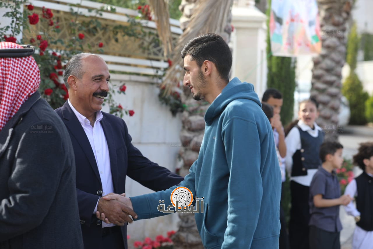 Madar Al-Saa Images 0.5792665382187197