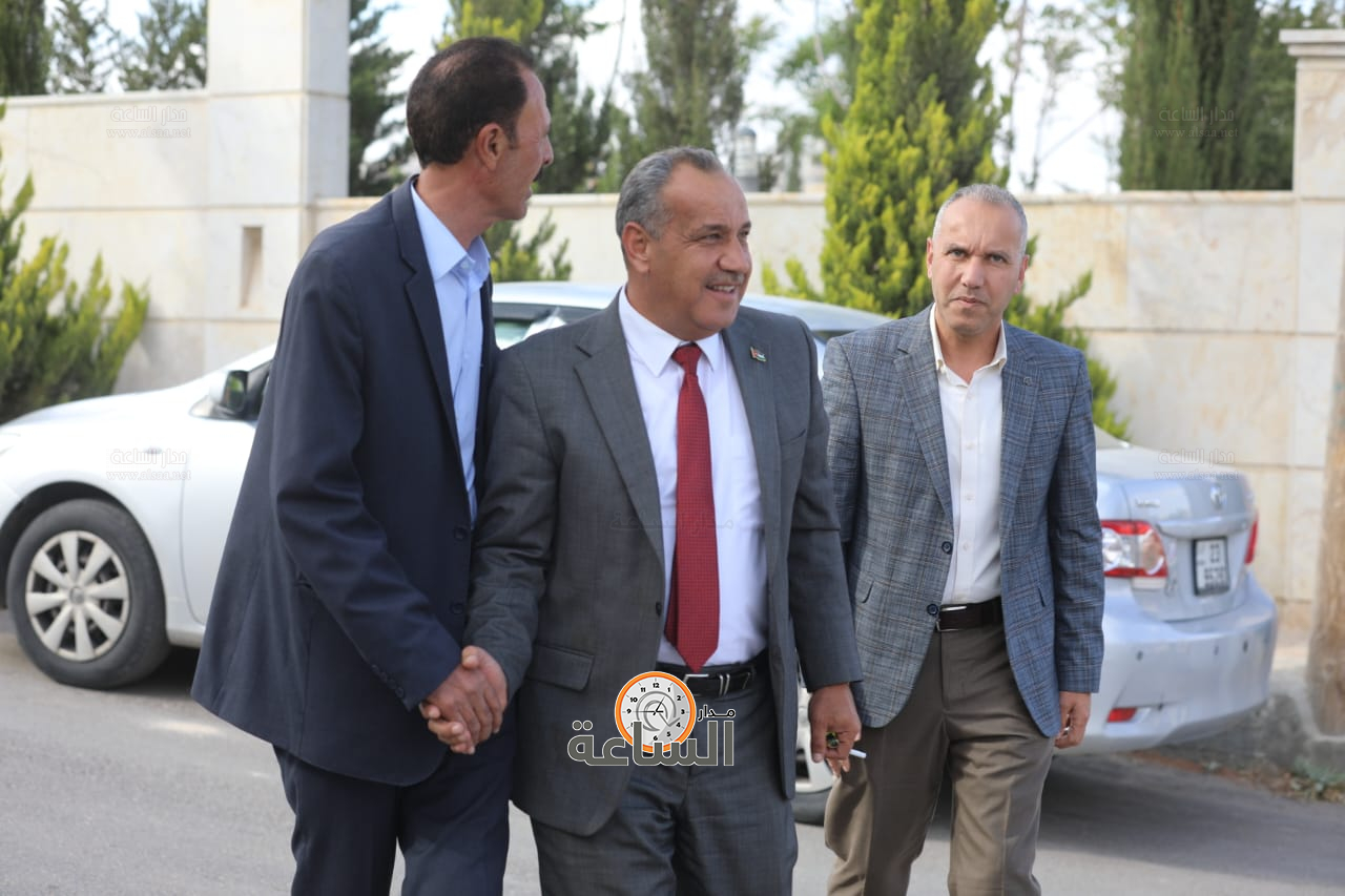 Madar Al-Saa Images 0.30669599479211795