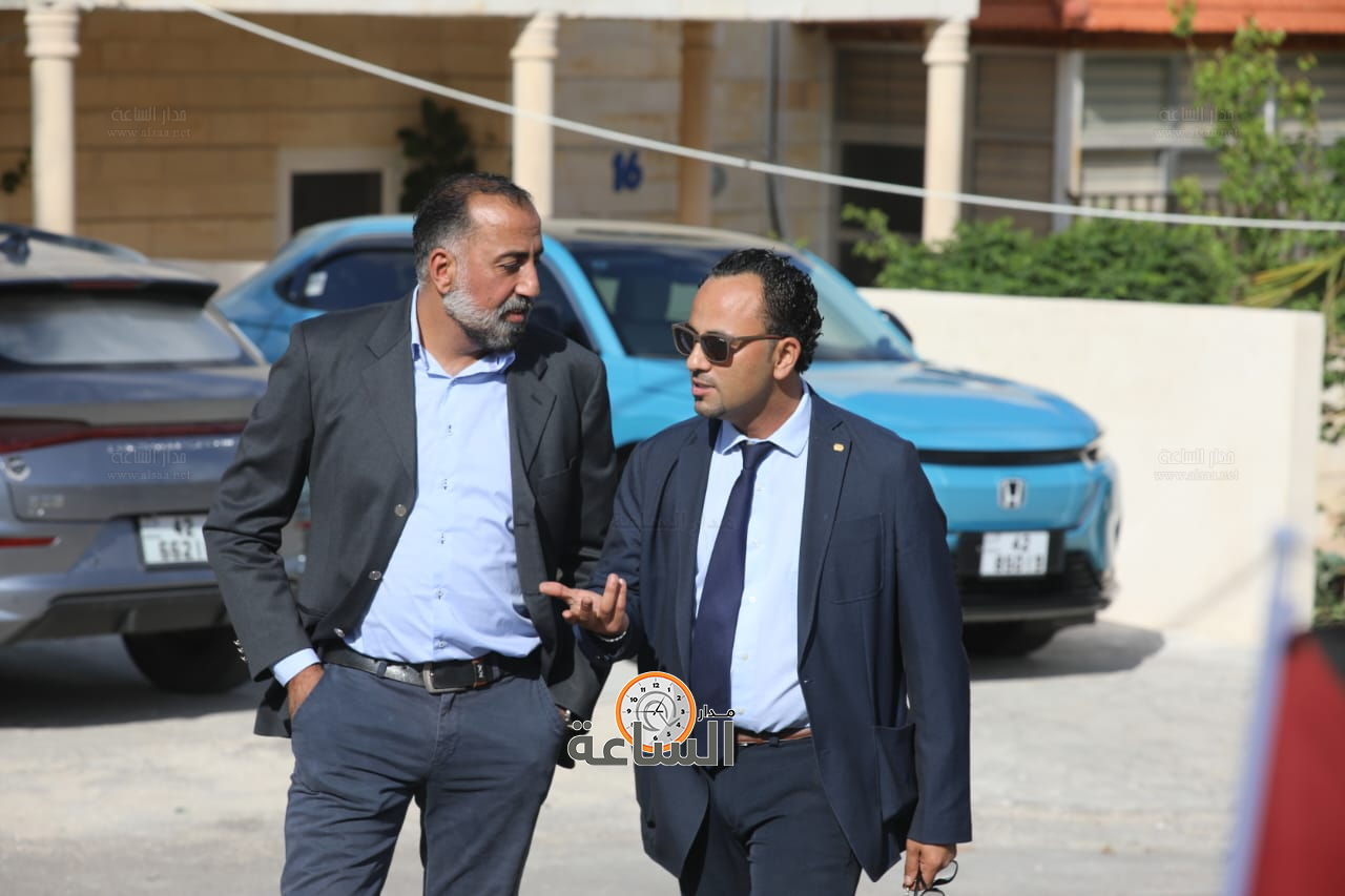 Madar Al-Saa Images 0.8998650755413522