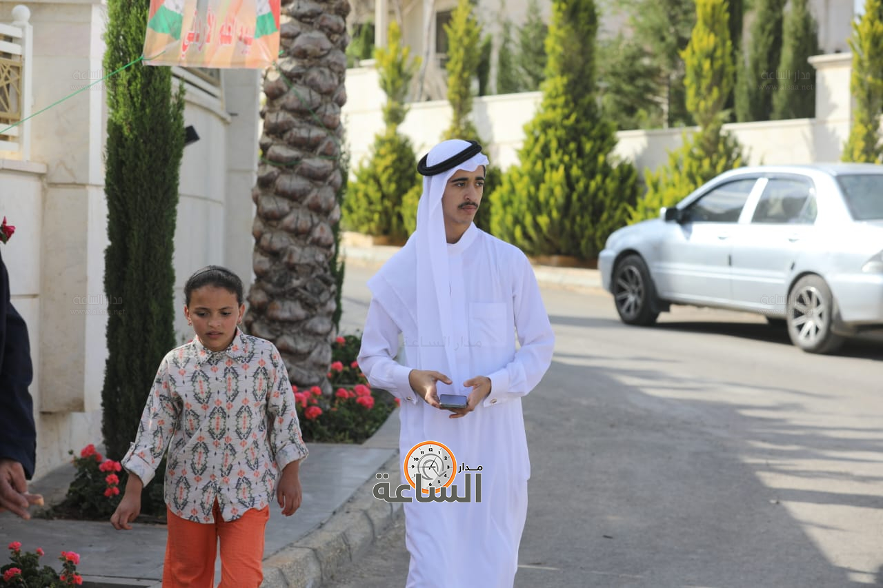 Madar Al-Saa Images 0.4323651190233879