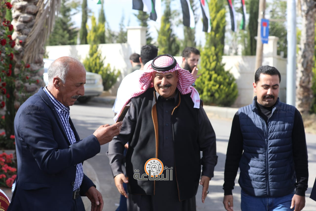 Madar Al-Saa Images 0.5307835647566255