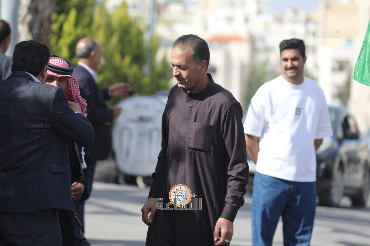 Madar Al-Saa Images 0.6786070065549746