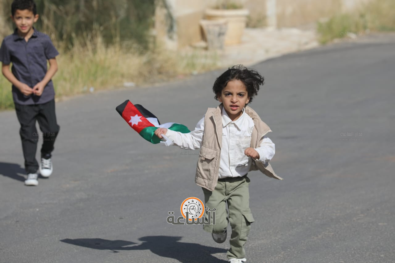 Madar Al-Saa Images 0.7590551402725092