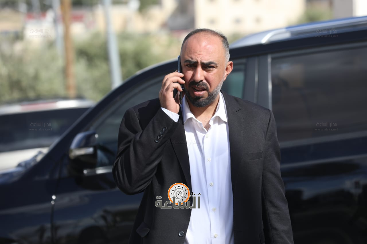 Madar Al-Saa Images 0.00039055399141296743