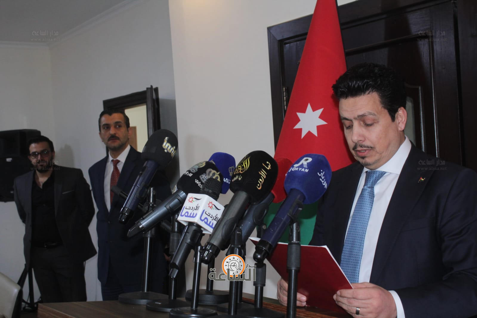 Madar Al-Saa Images 0.21911535356362655