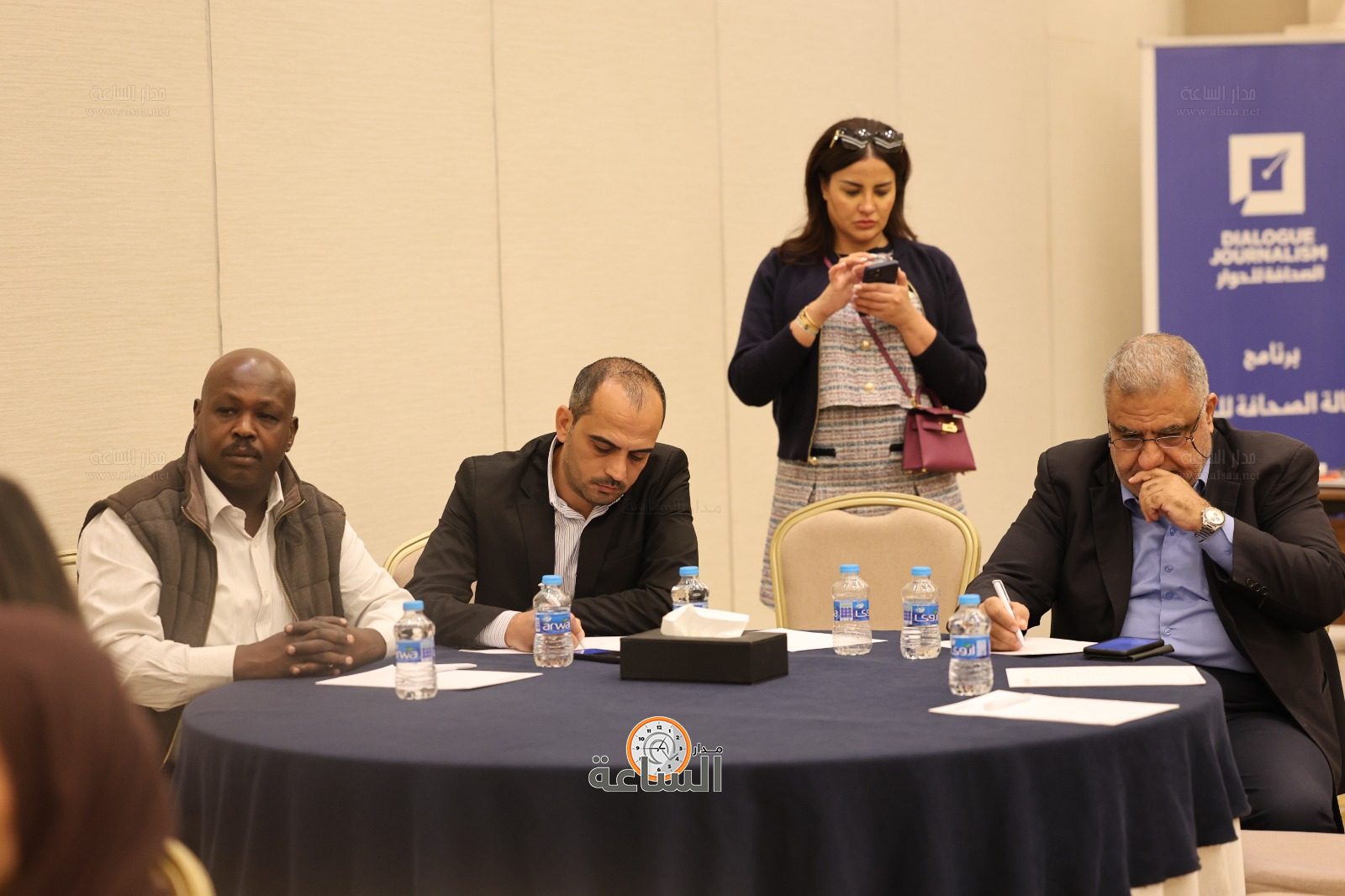 Madar Al-Saa Images 0.45329408392933246