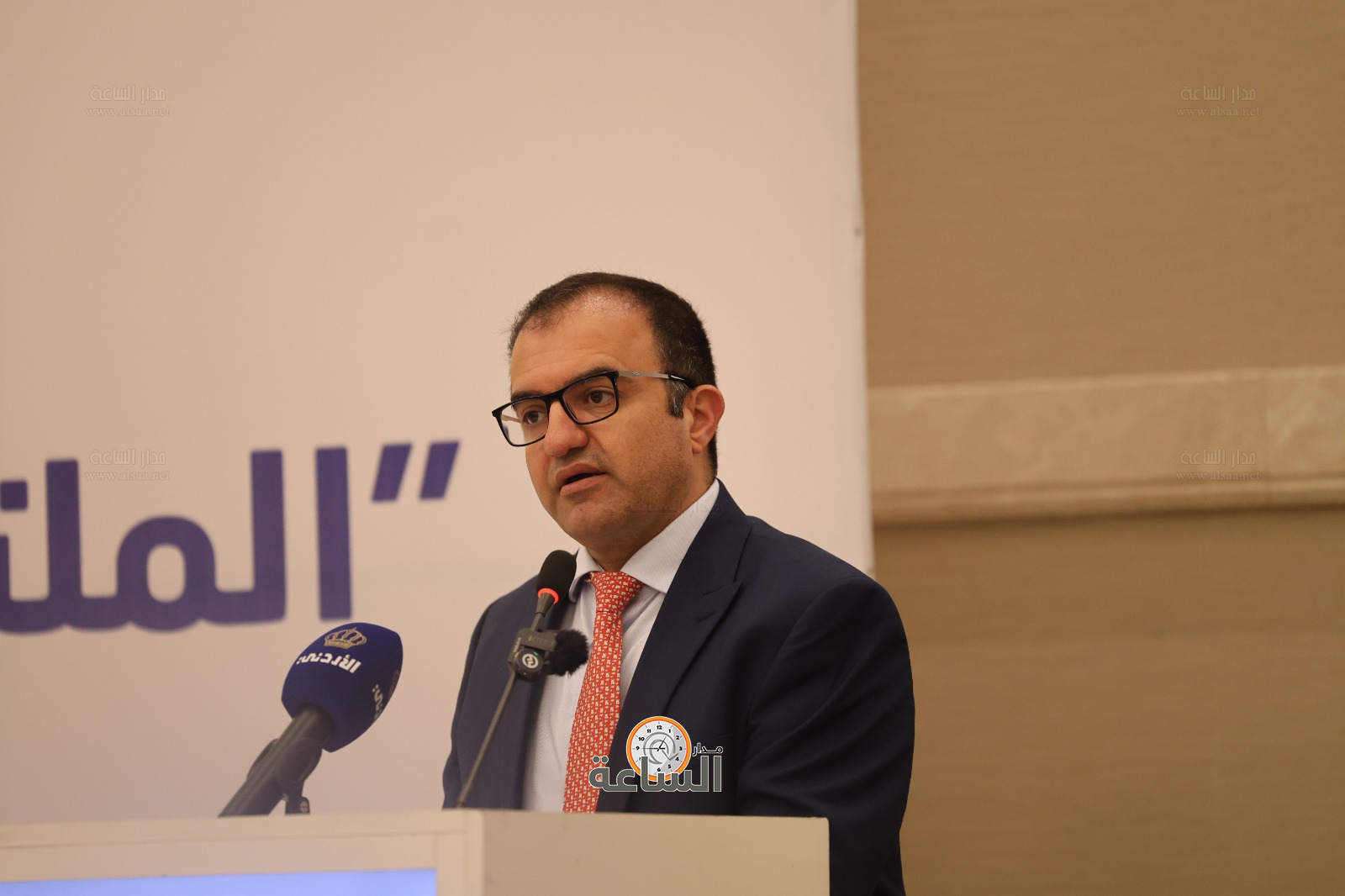 Madar Al-Saa Images 0.024417625969441525