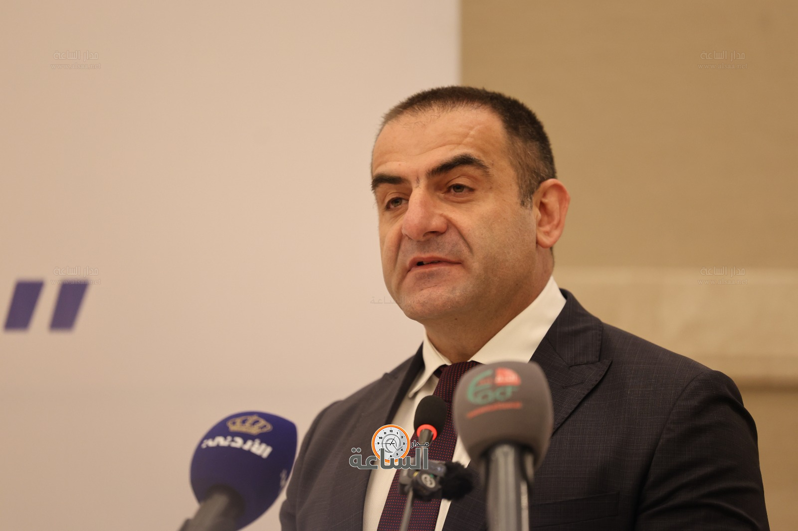 Madar Al-Saa Images 0.16445121476525648