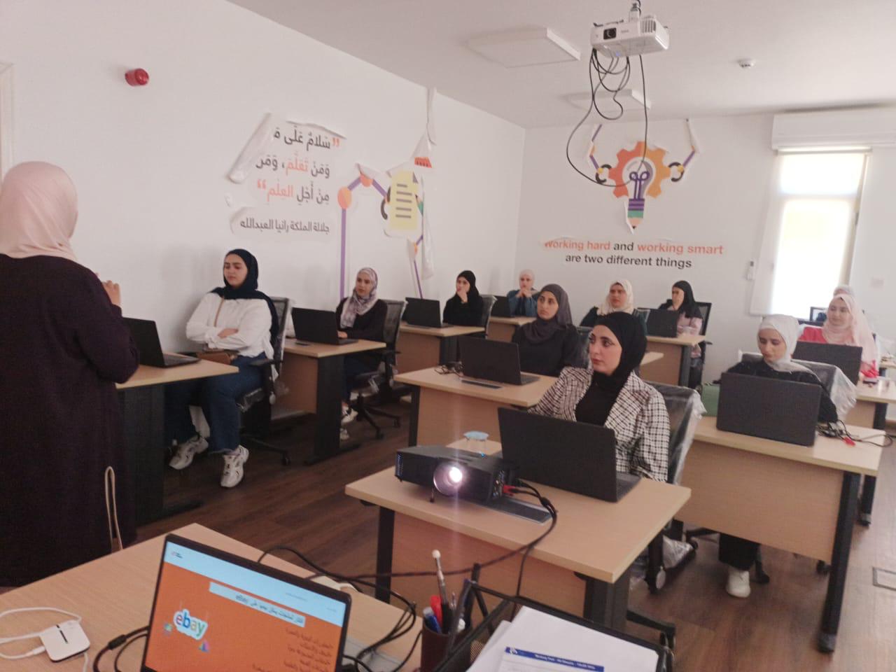 Madar Al-Saa Images 0.6470608353371821