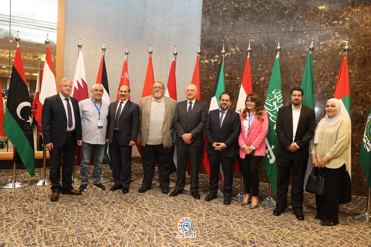 Madar Al-Saa Images 0.8990217844021186