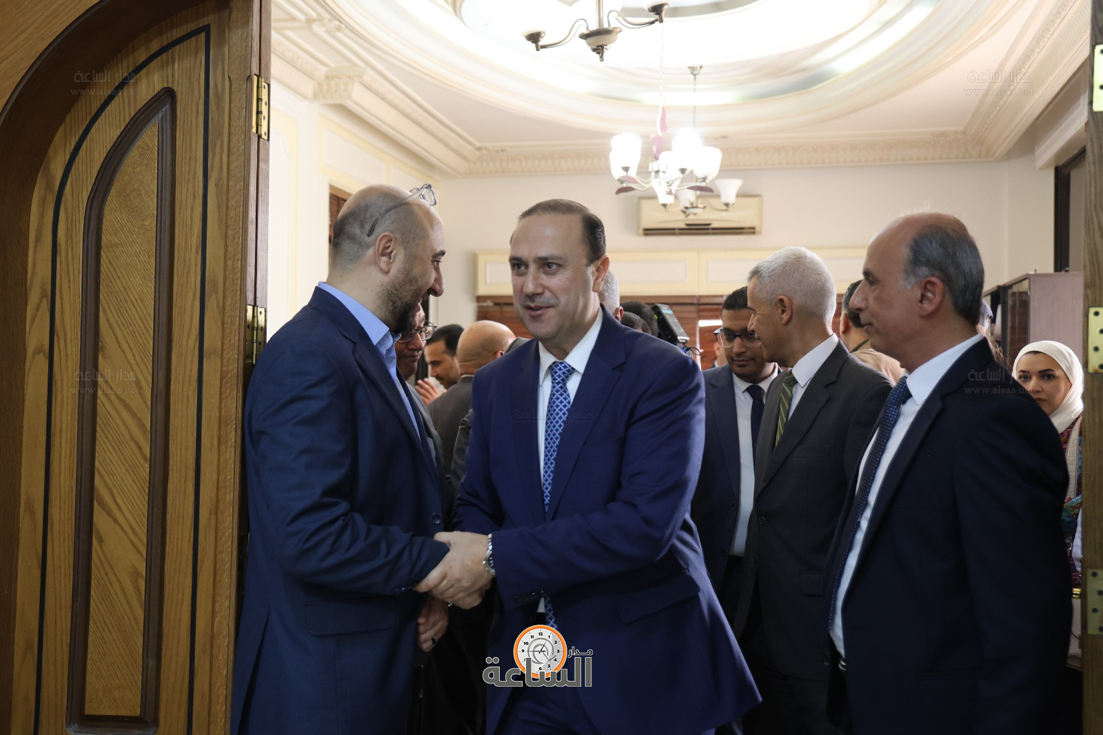 Madar Al-Saa Images 0.1483930264333292