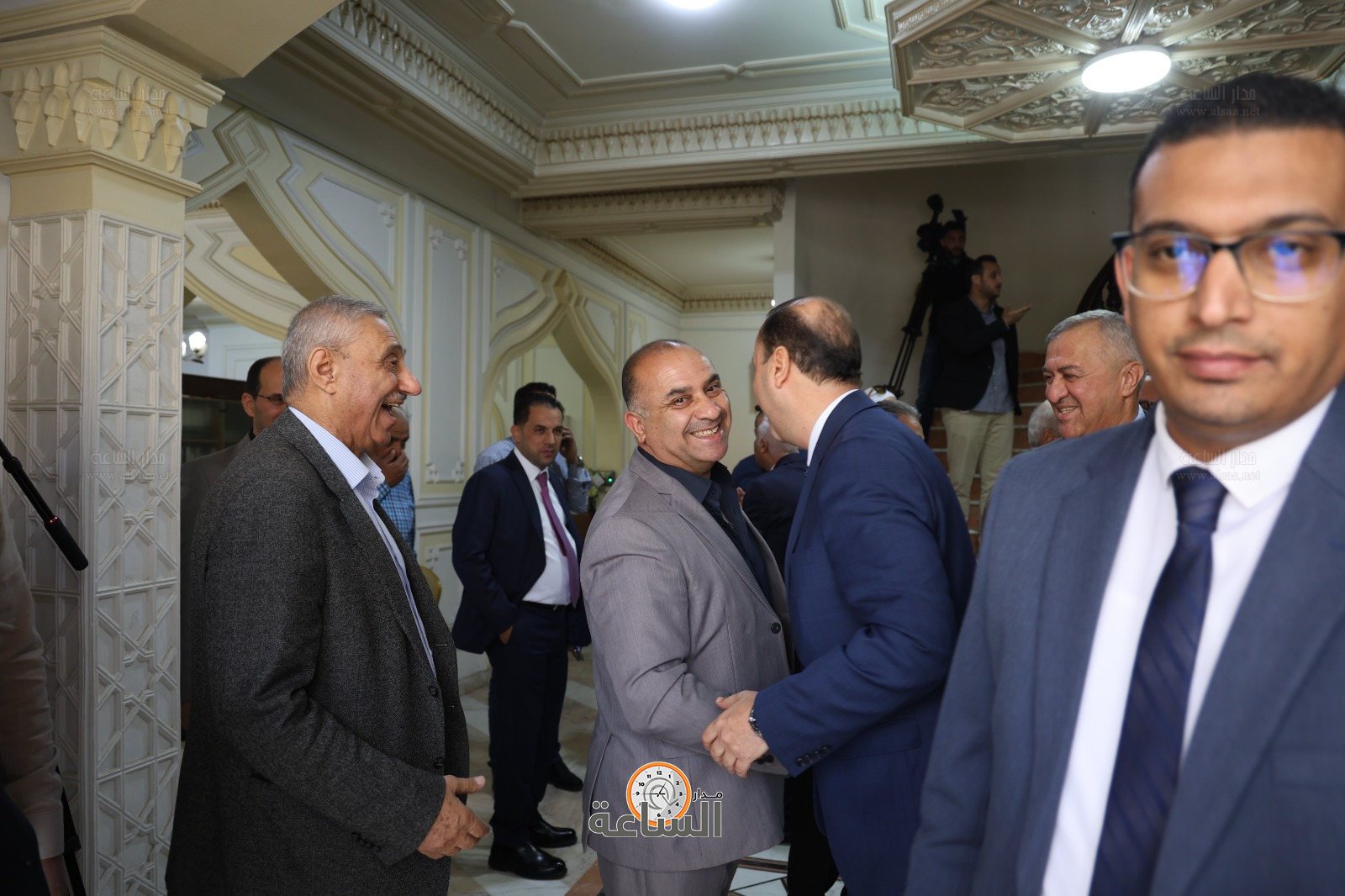 Madar Al-Saa Images 0.017172966875121487