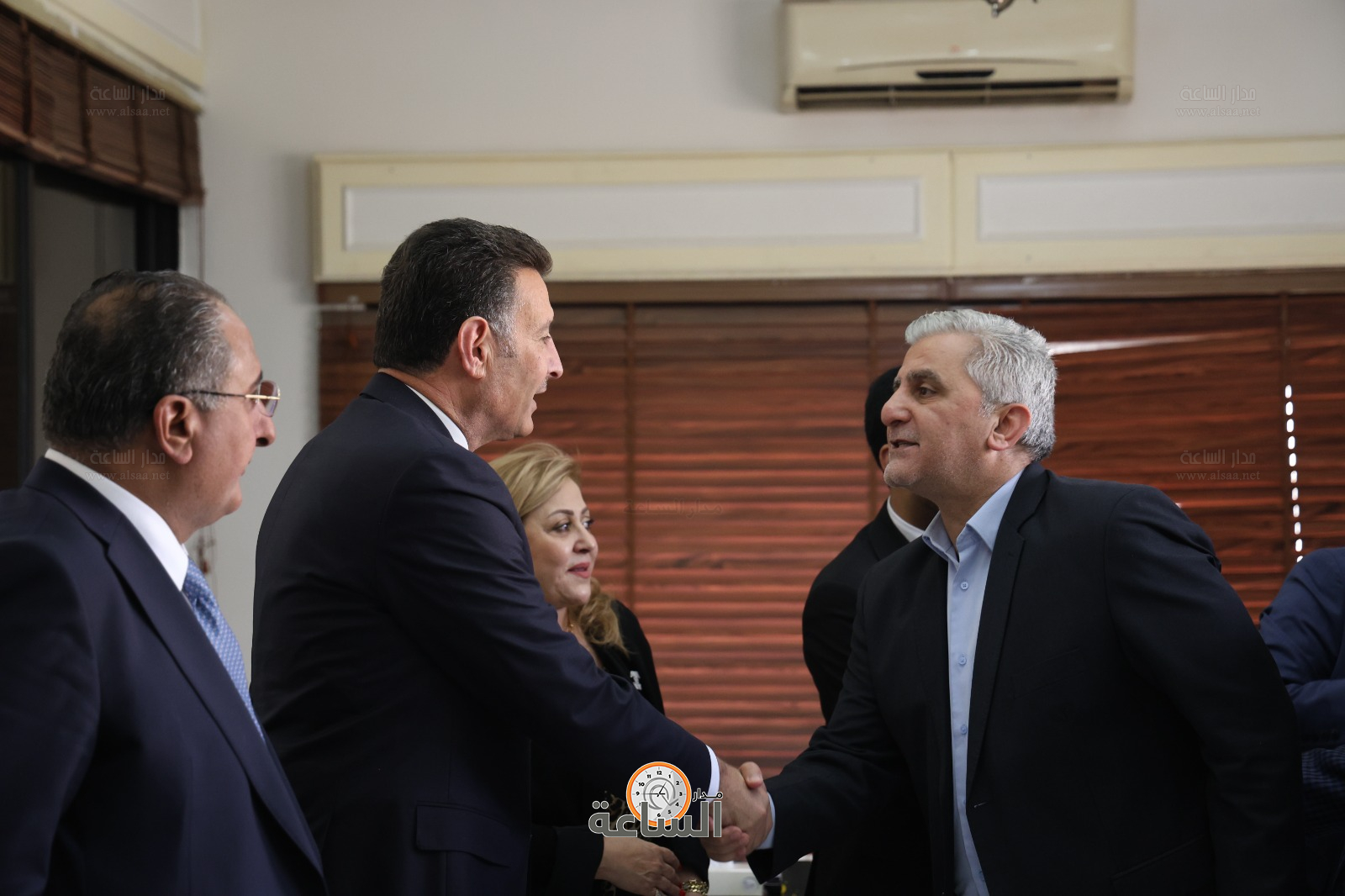 Madar Al-Saa Images 0.33328566522656844