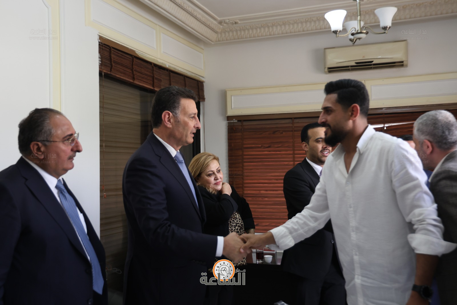 Madar Al-Saa Images 0.9402099500942147