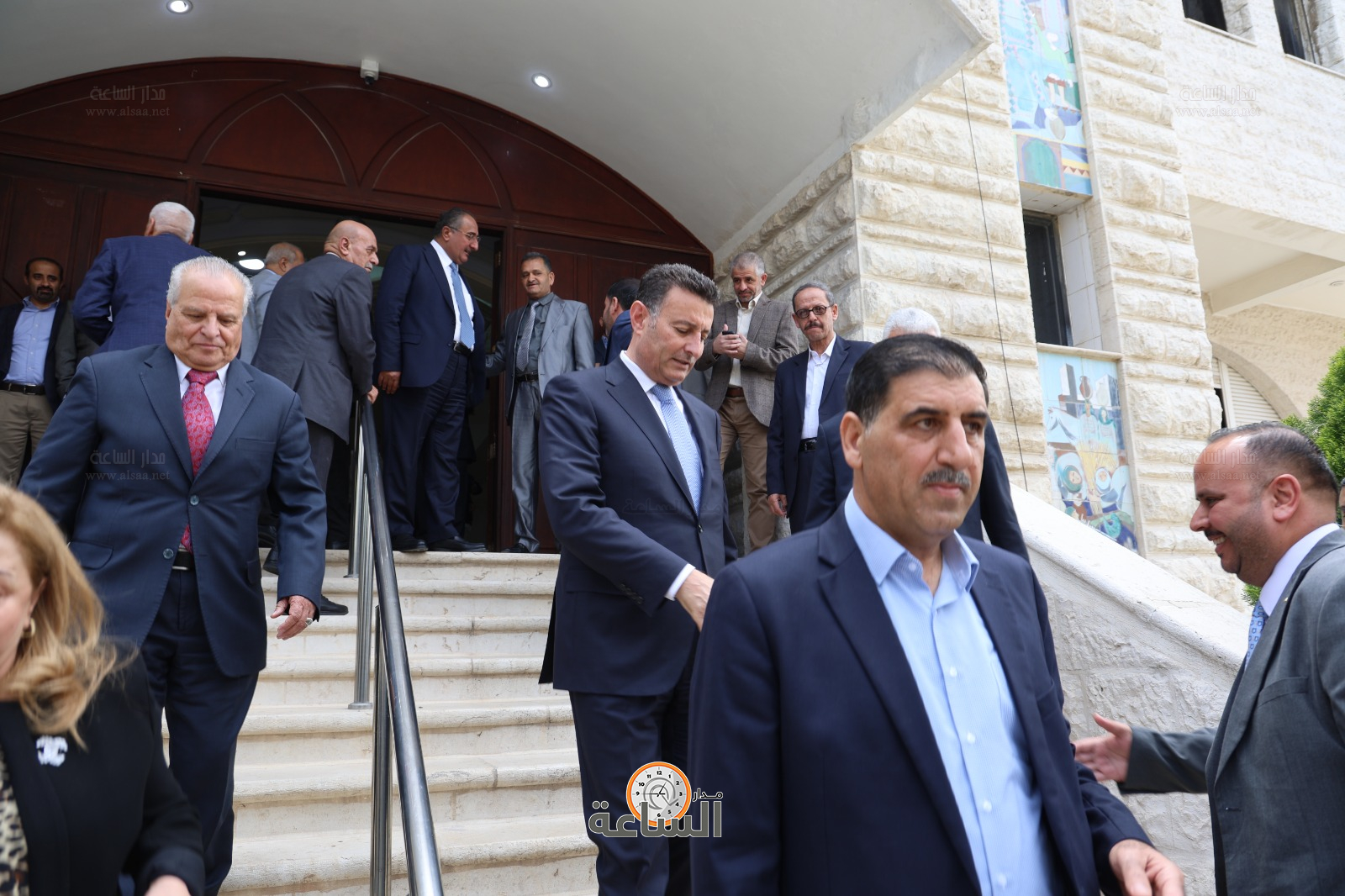 Madar Al-Saa Images 0.979191675277476