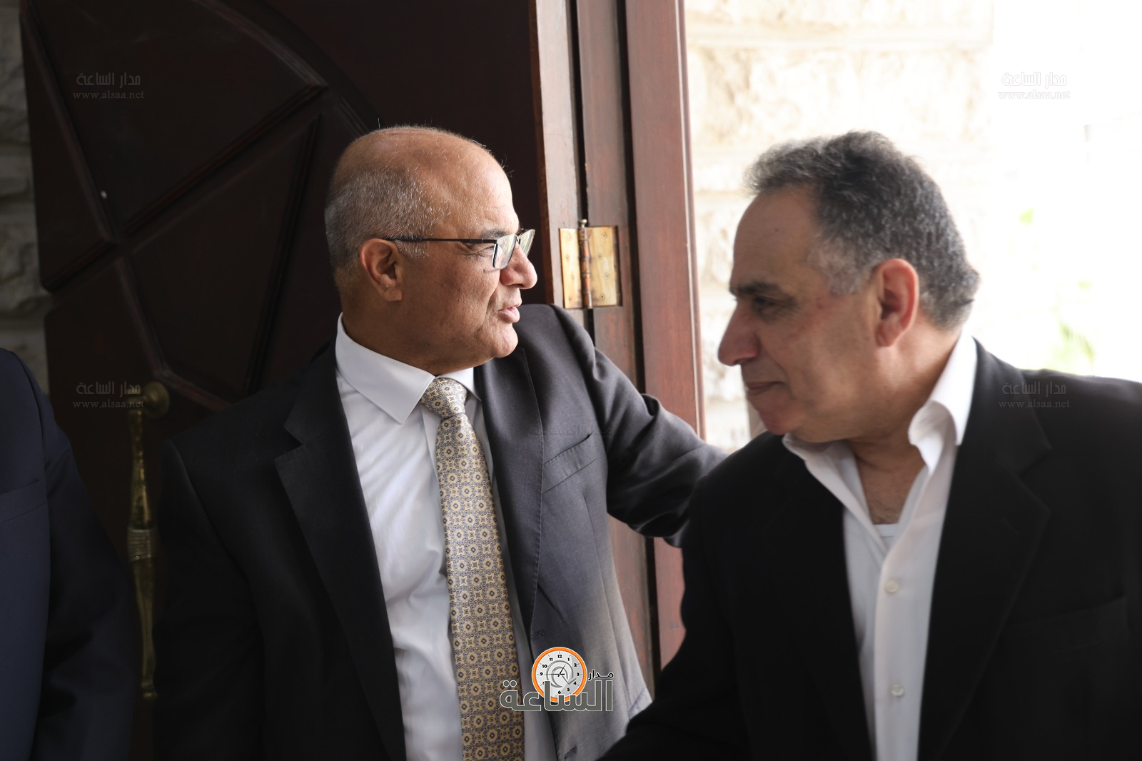 Madar Al-Saa Images 0.4405864204450394