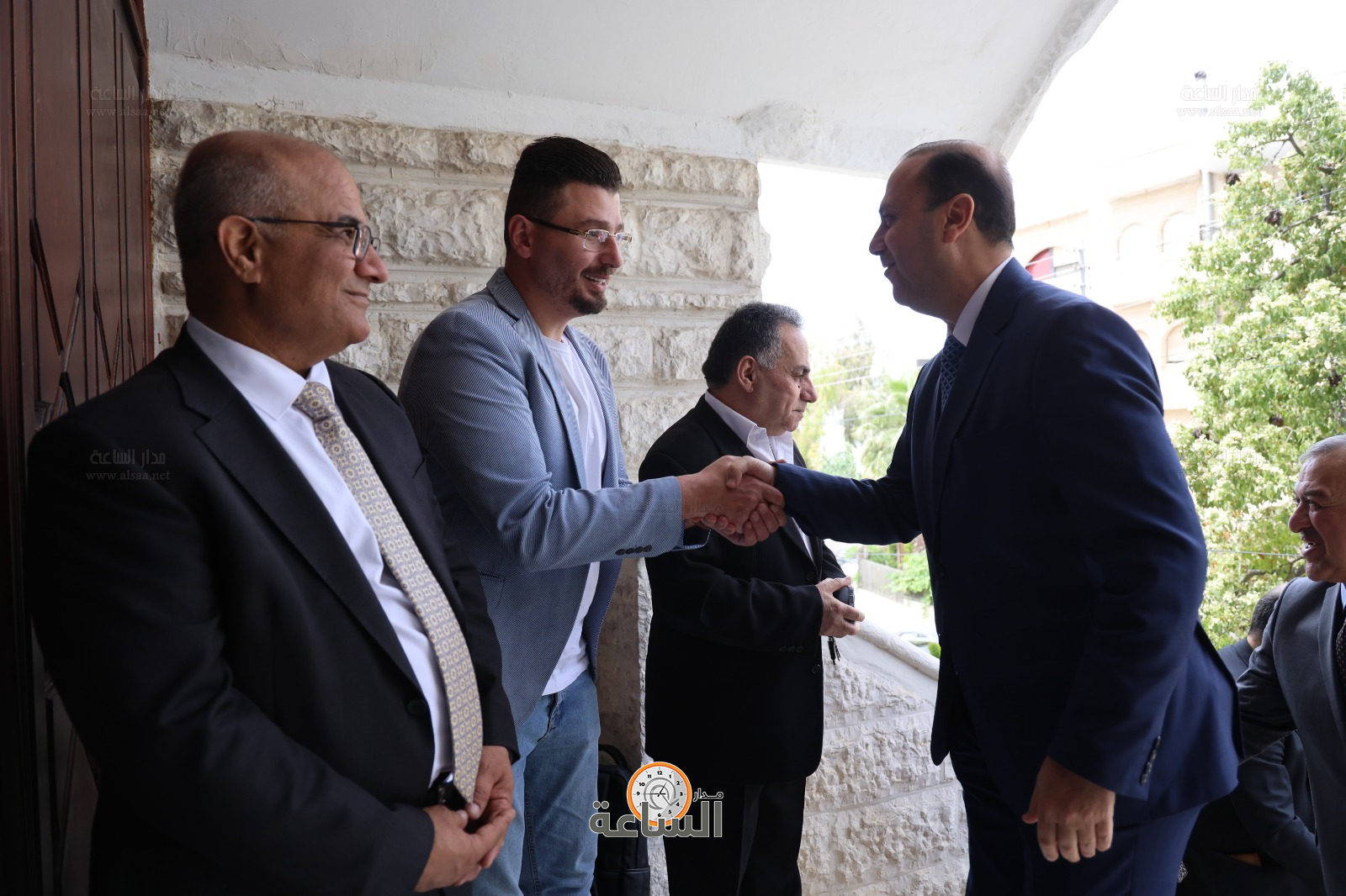 Madar Al-Saa Images 0.4852224847852793