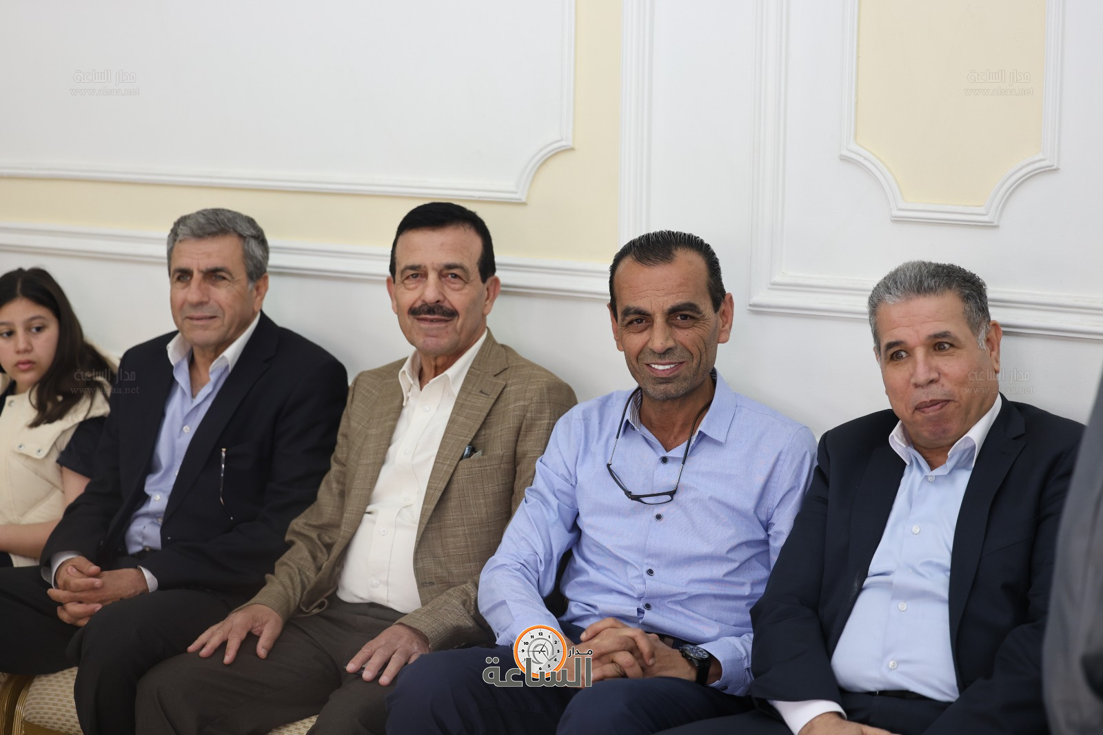 Madar Al-Saa Images 0.38606160571685066