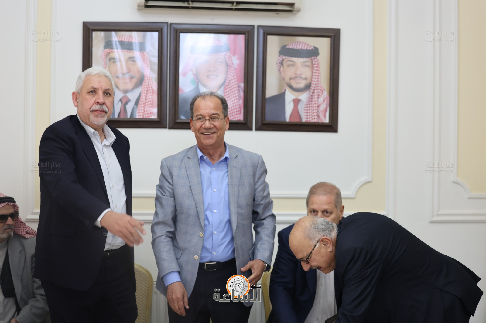 Madar Al-Saa Images 0.6421355770562439