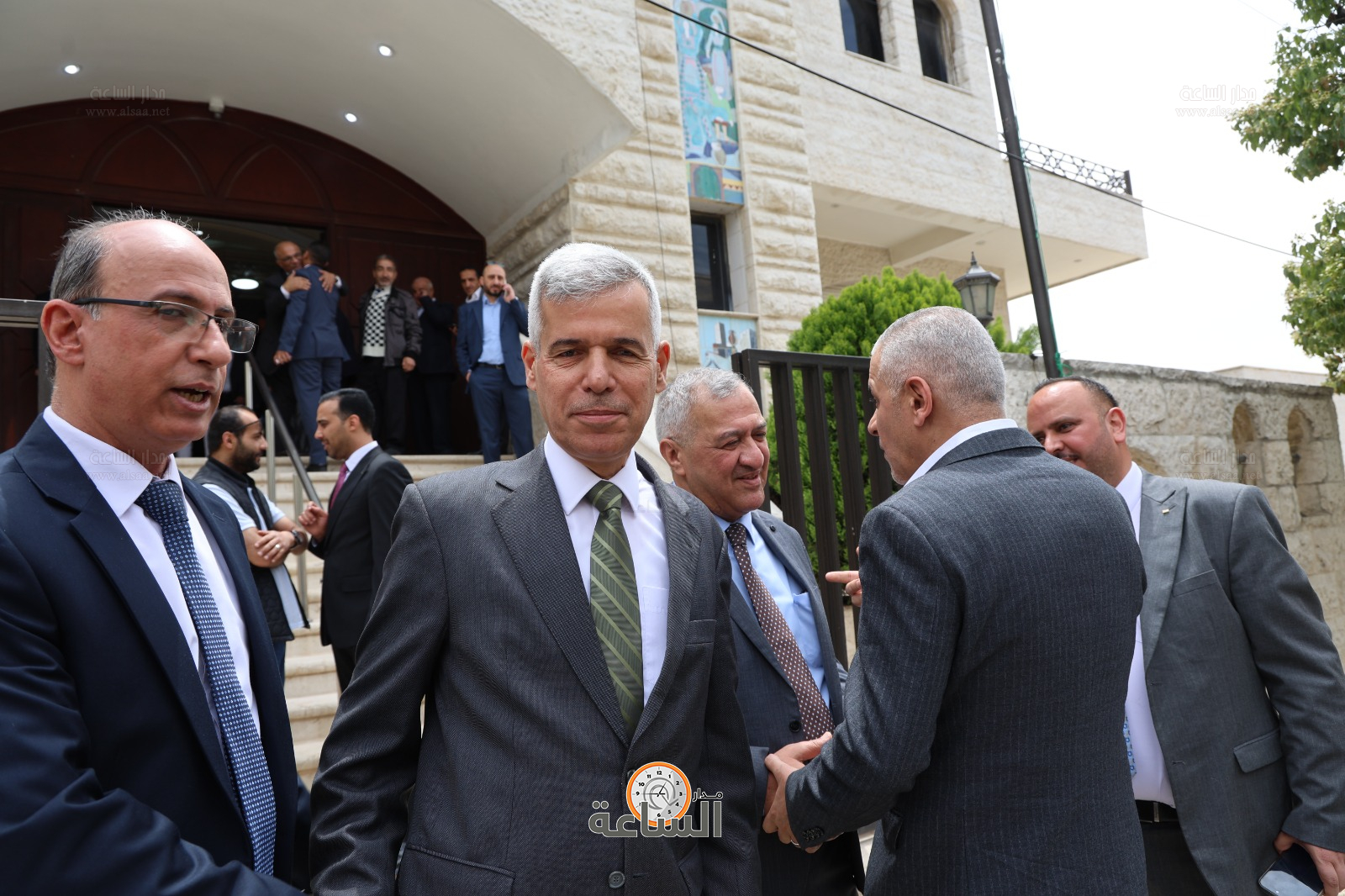 Madar Al-Saa Images 0.5858430142747353