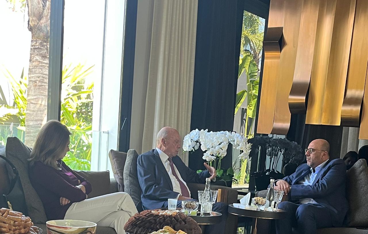 Madar Al-Saa Images 0.10999543932322364