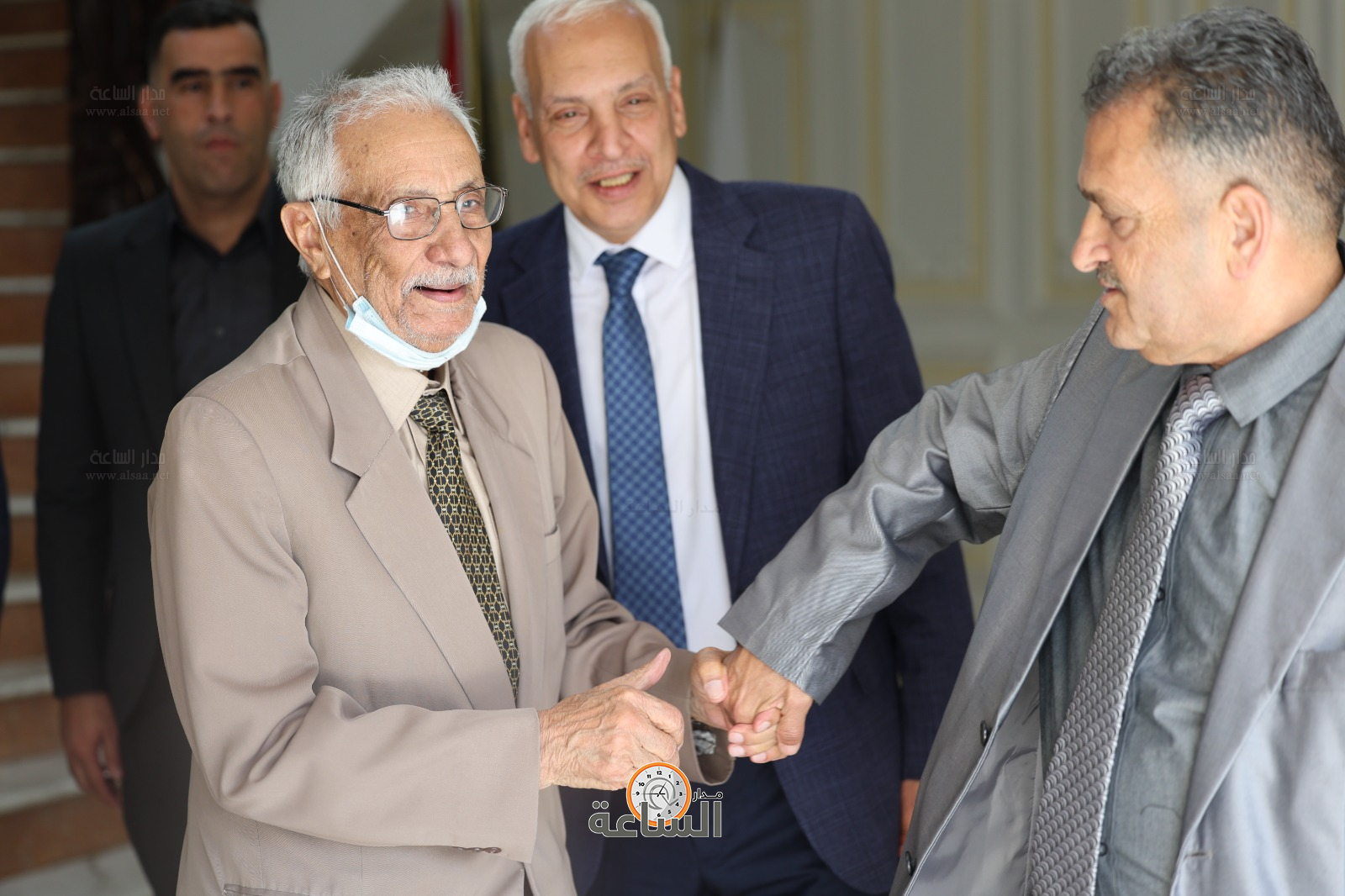 Madar Al-Saa Images 0.9510806401787977