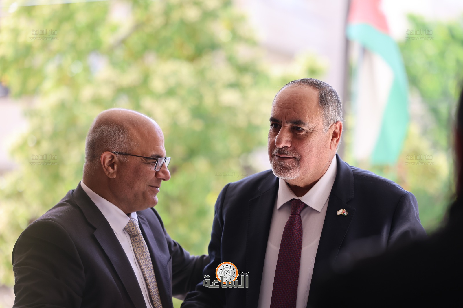 Madar Al-Saa Images 0.1859887362401661