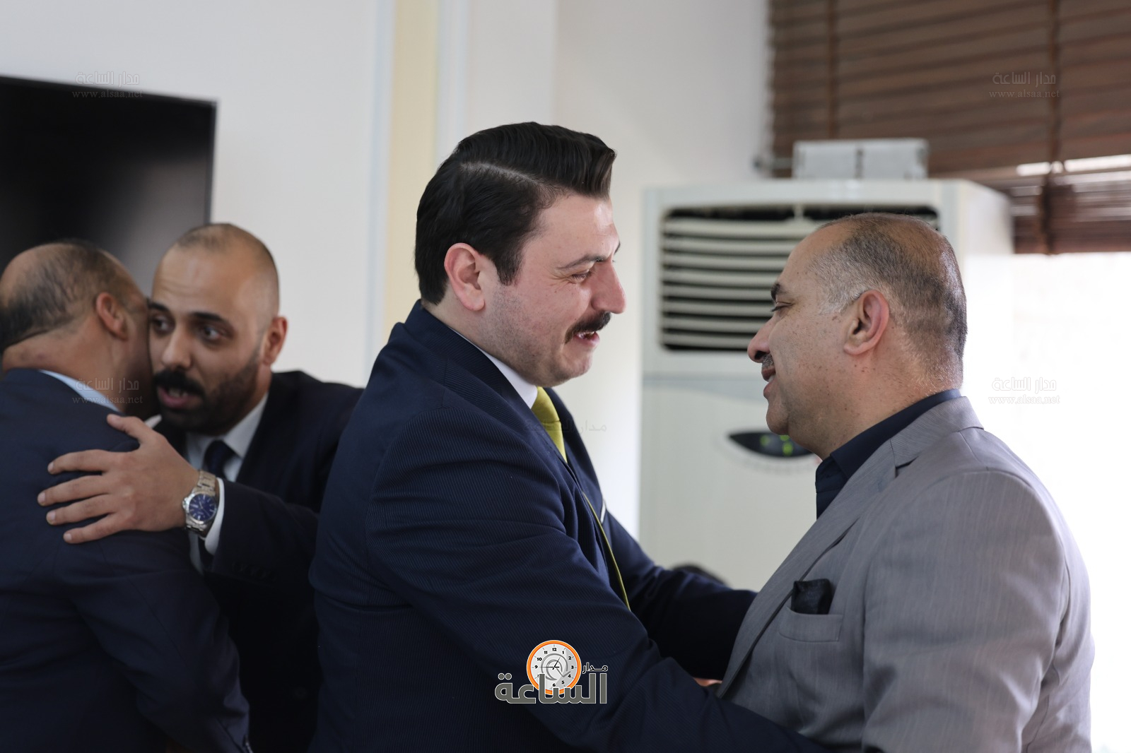 Madar Al-Saa Images 0.1373466768884517