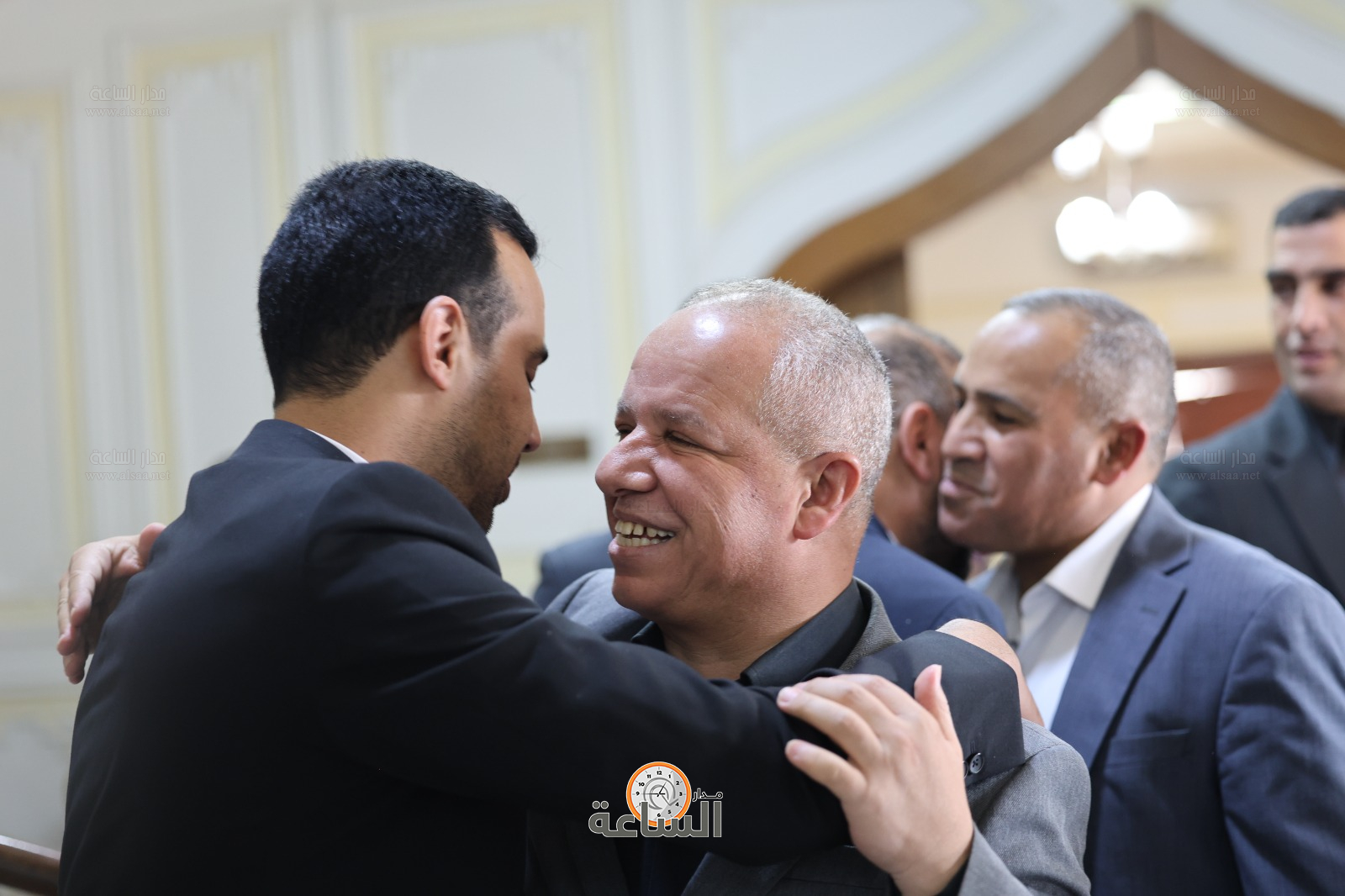 Madar Al-Saa Images 0.6514581419275672