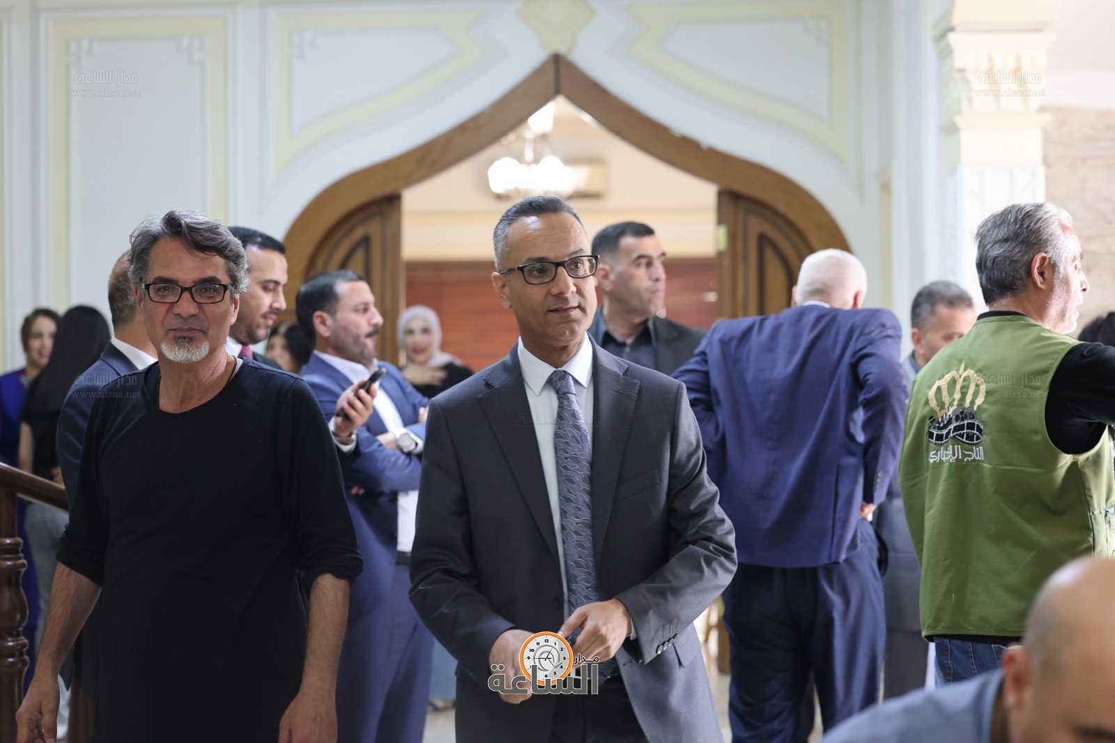 Madar Al-Saa Images 0.40254223825059865