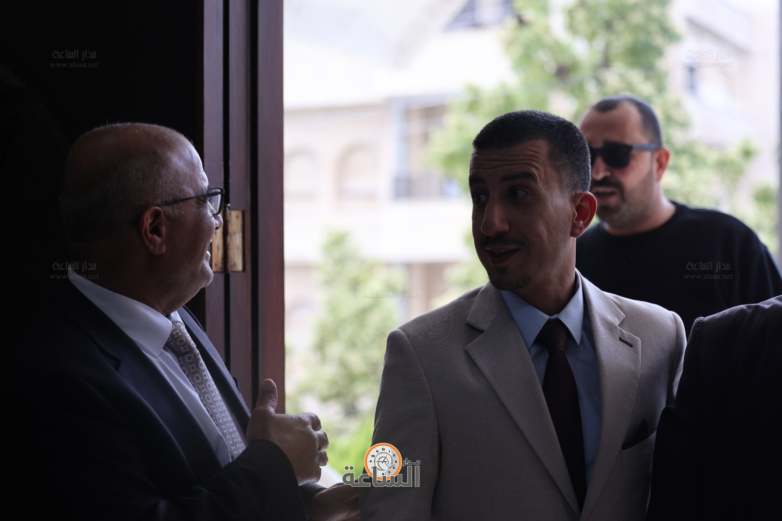 Madar Al-Saa Images 0.14751321605636336