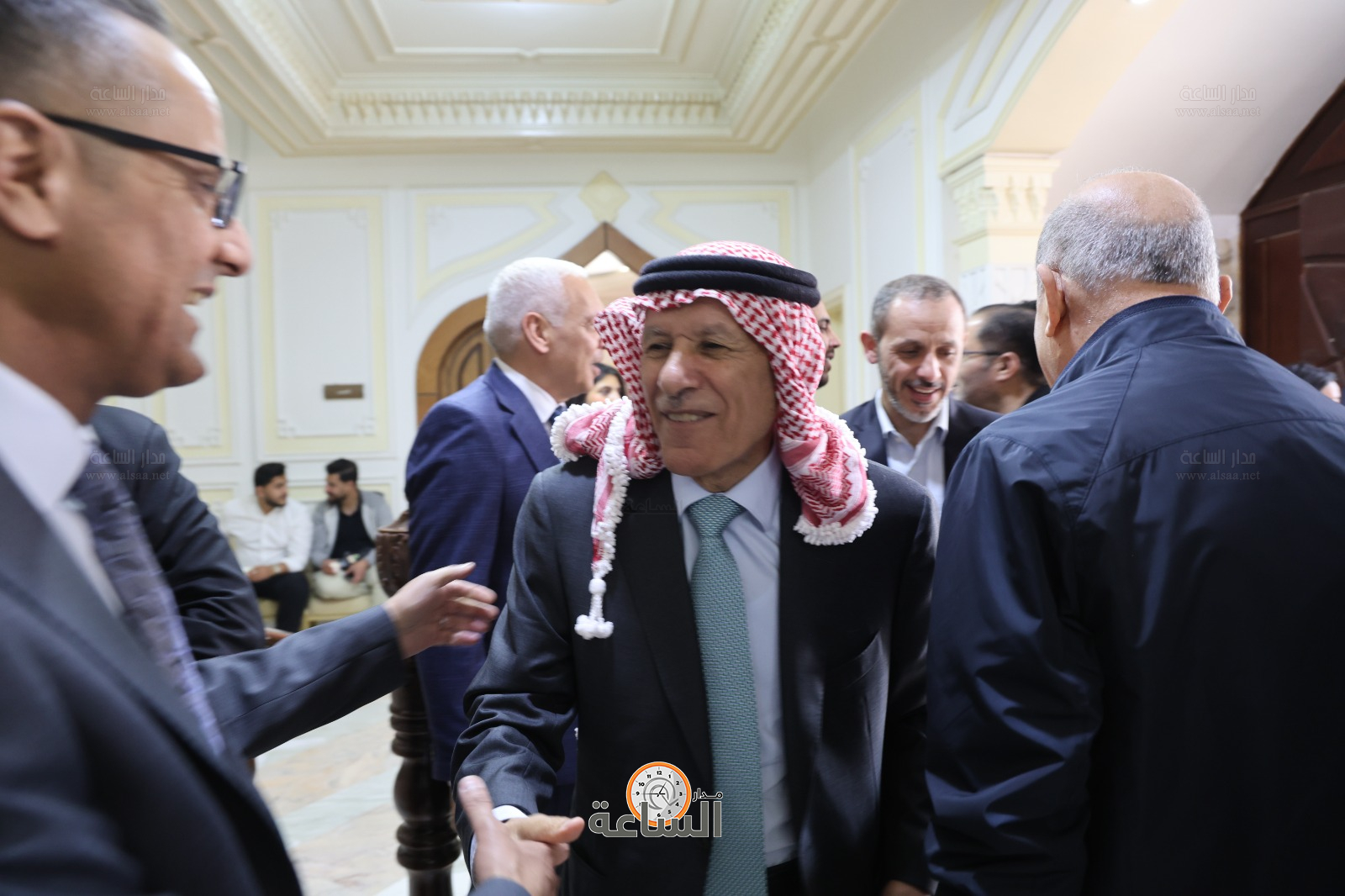 Madar Al-Saa Images 0.9776914920397021