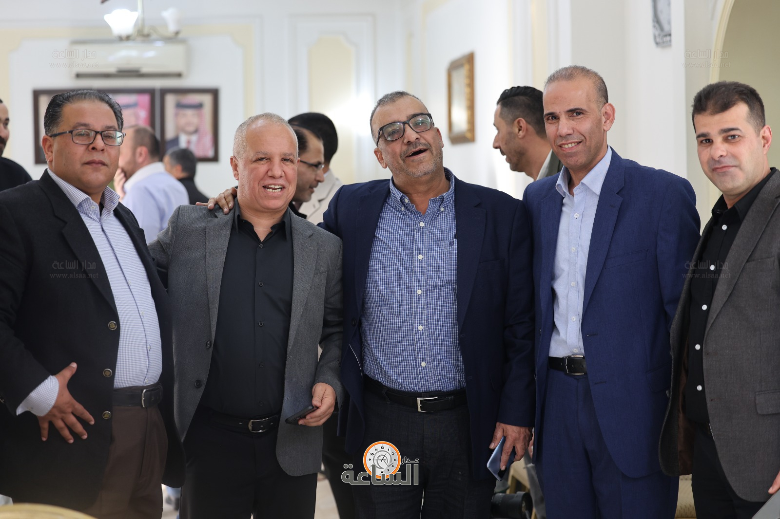 Madar Al-Saa Images 0.7681943381204079