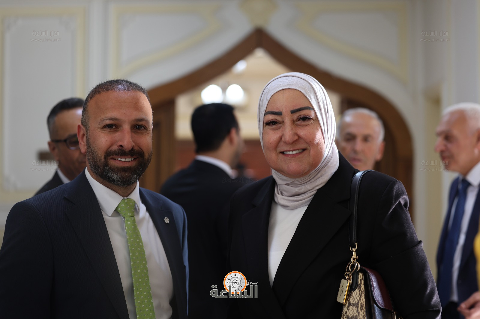 Madar Al-Saa Images 0.3903474914497358