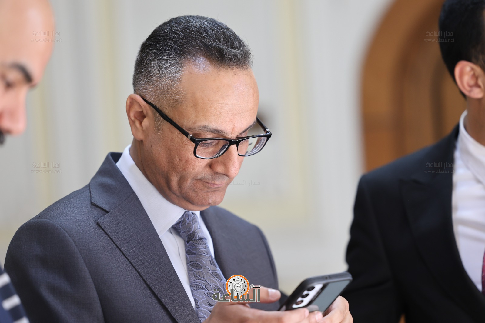 Madar Al-Saa Images 0.42728451505629417